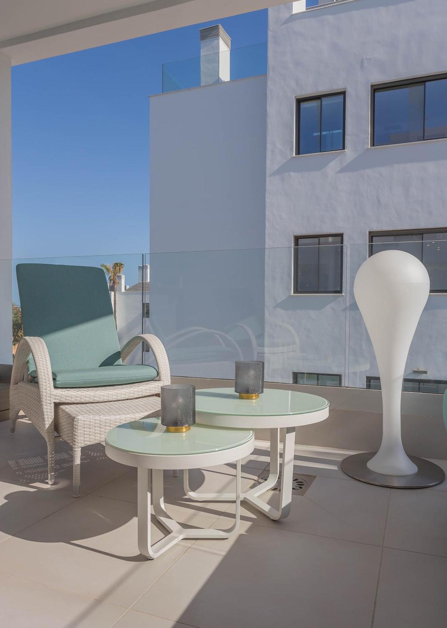 Luxury 2br Seaviews - Santa Barbara Heights