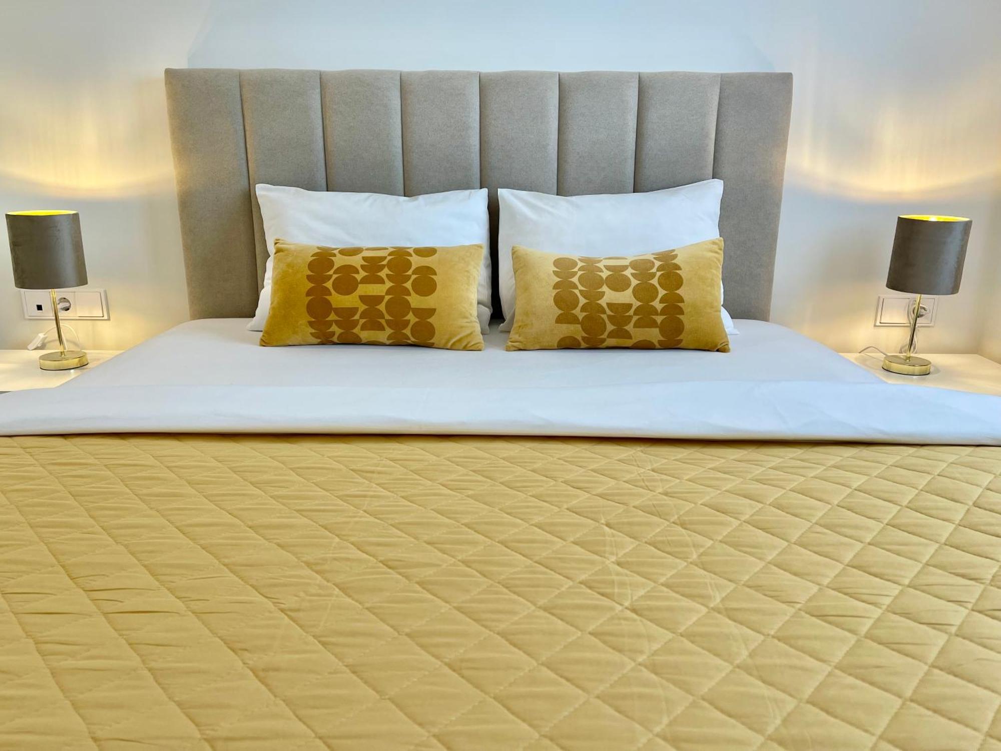 Solmalaga Seaview Pool & Parking