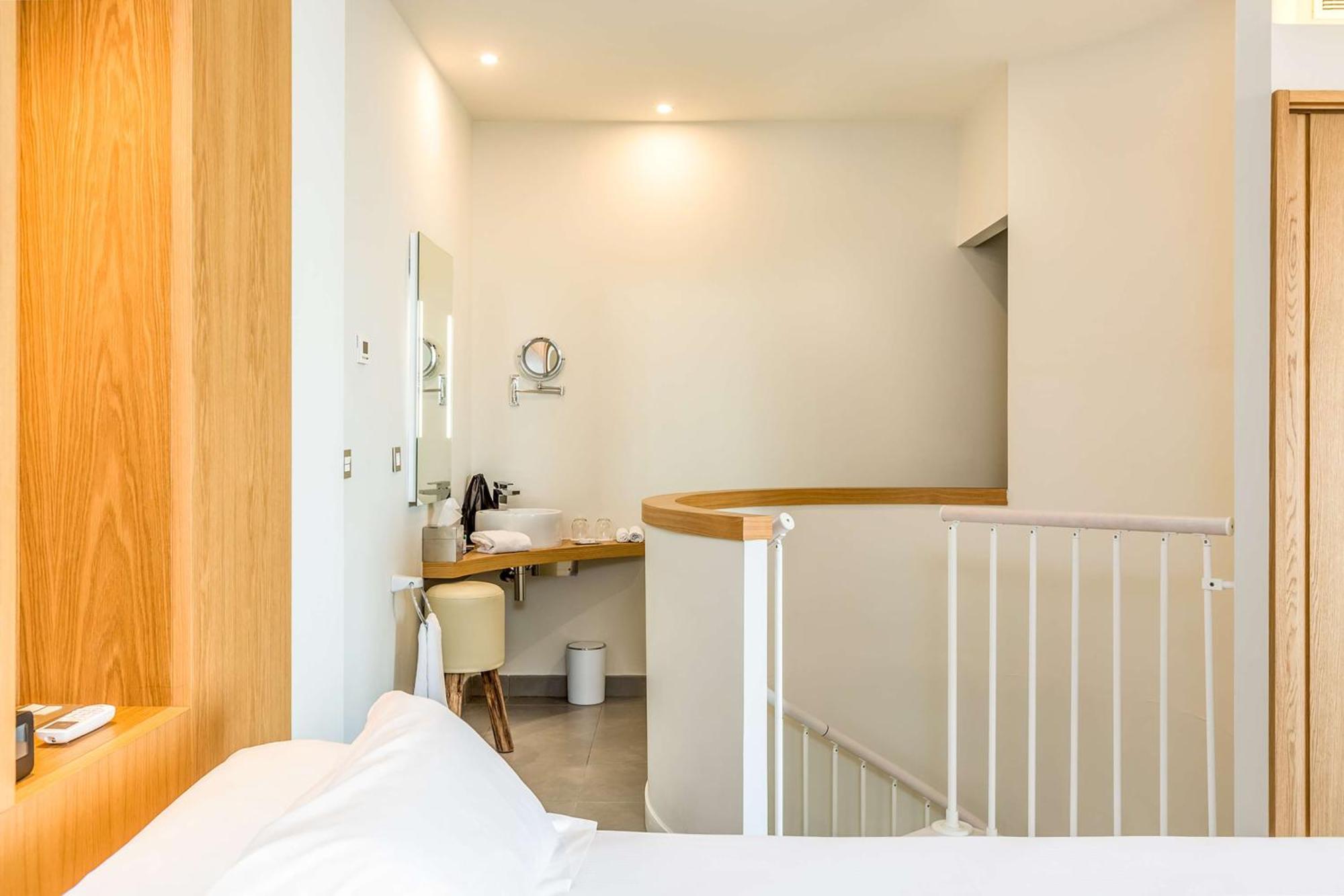 Resort Higueron Curio Collection By Hilton (adults Only) 5*