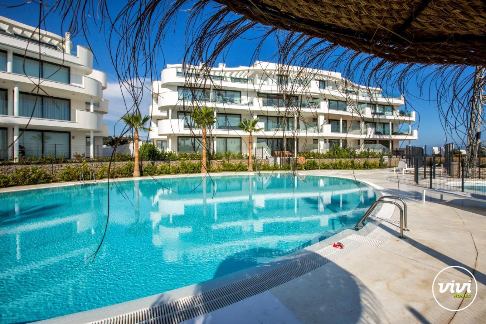 Vivi Homes - Cameron Pool, Patio, Garden & *