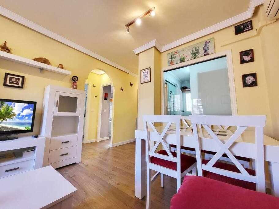 Boliches House 200m Wifi * Fuengirola