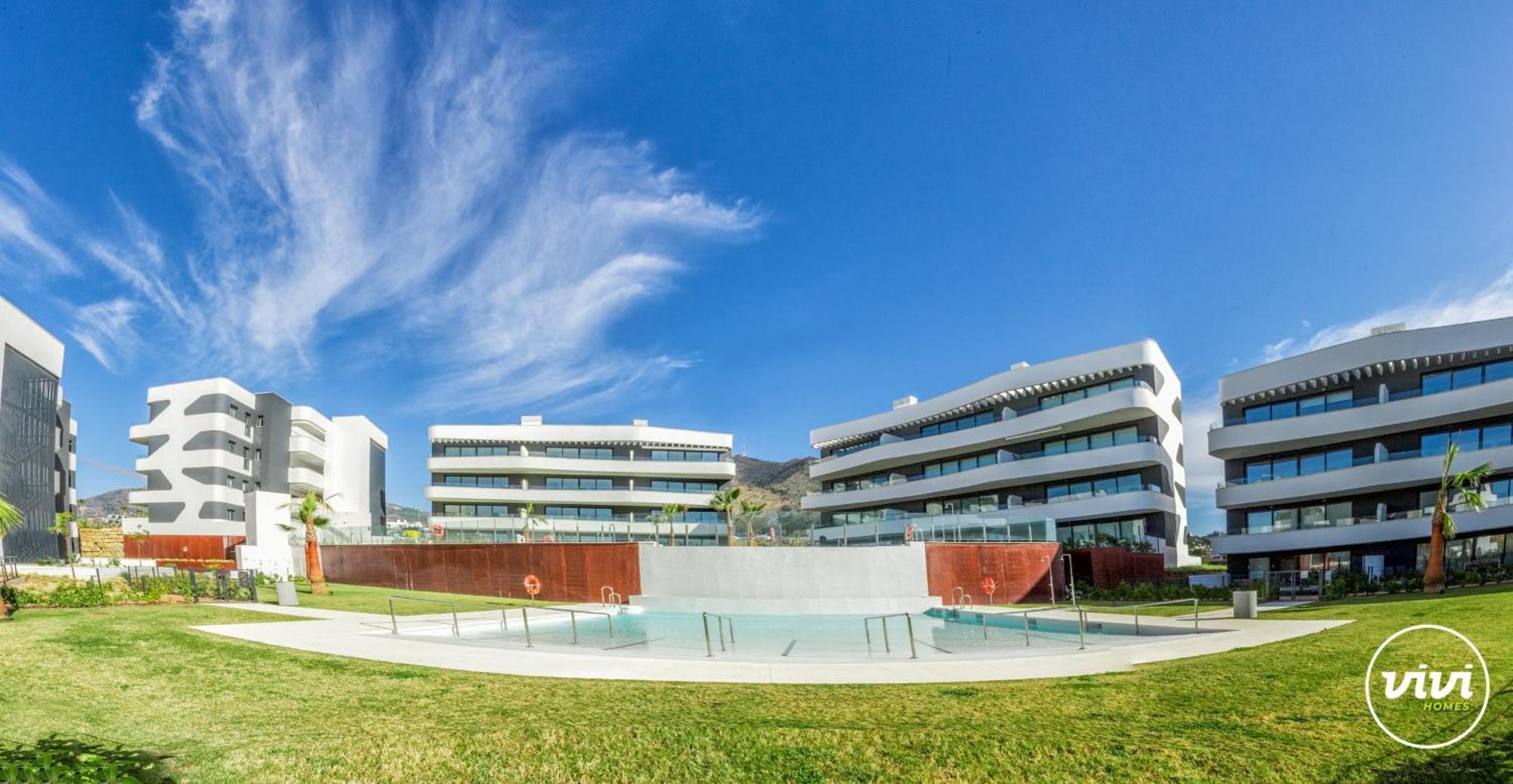 Vivi Homes - Carma Pool, Terrace, Garden & Apartment