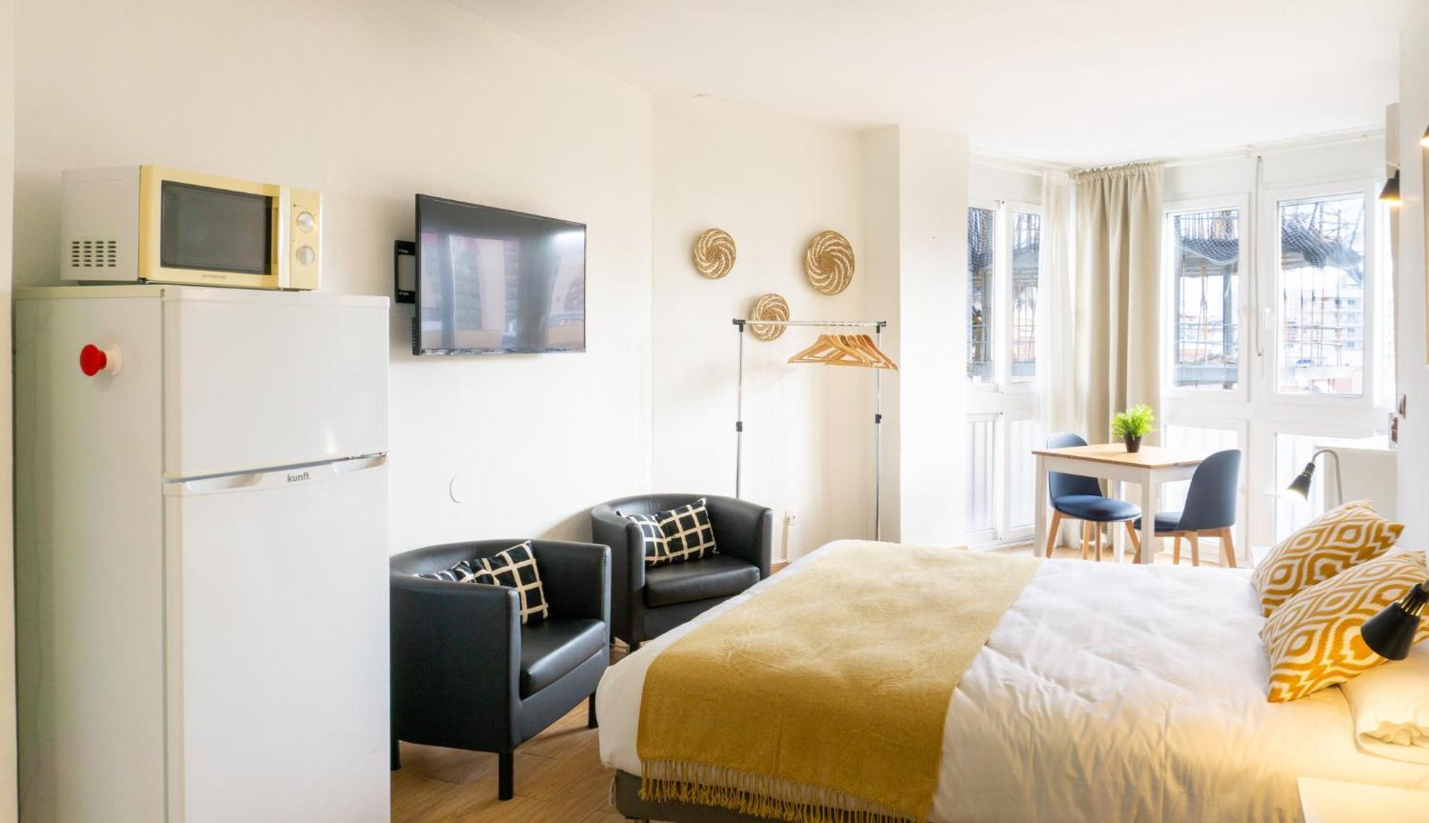 Estudio Con Piscina Apartment