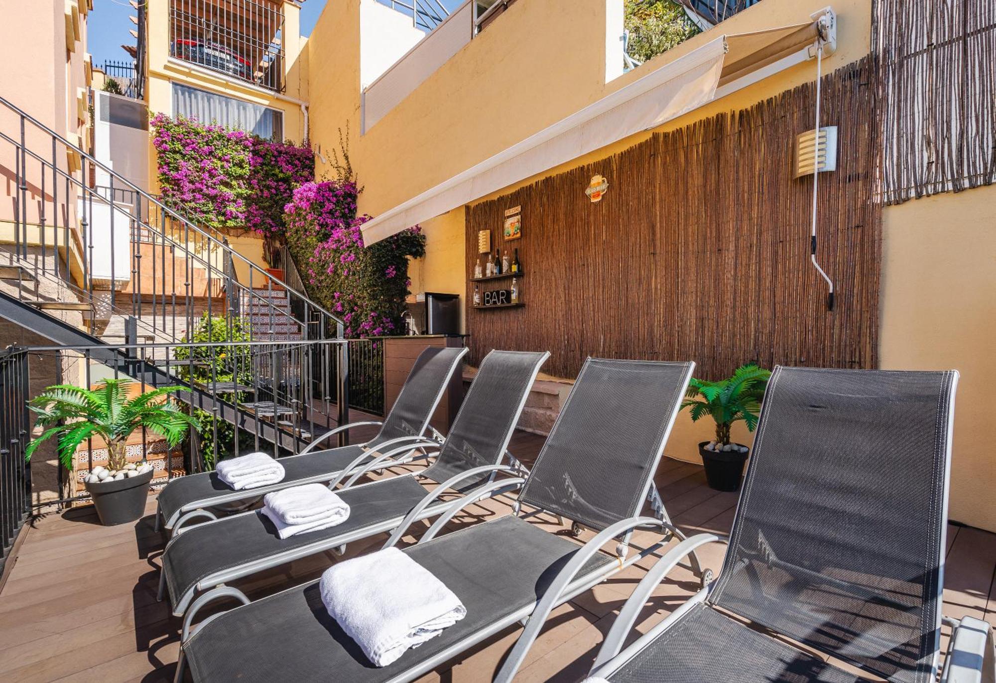 Bella Vista - Modern Private With 5 Bedrooms, Divided Into 2 Apartments, Sea View, And Pool *