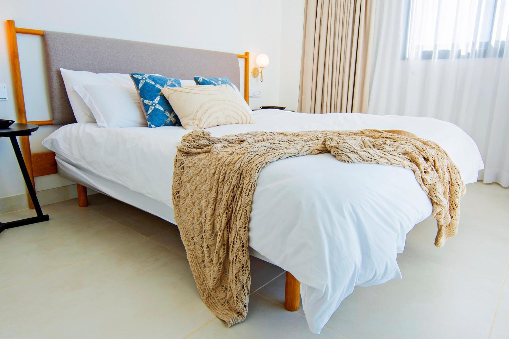 Mara's Higueron West - Luxurious And Sunny - Sea View Huoneisto *