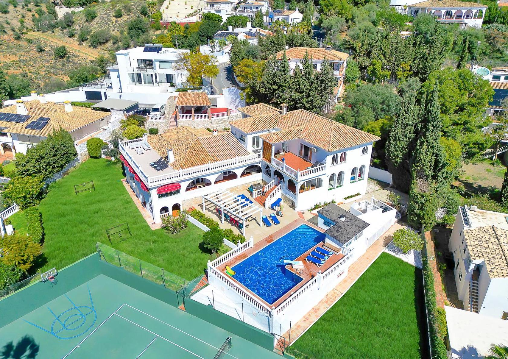 Luxurious Costa Del Sol