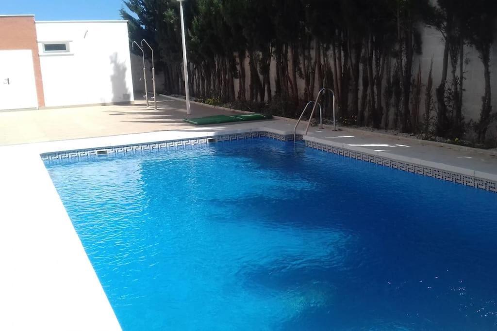 Apartamento En Con Parking Y Piscina. *