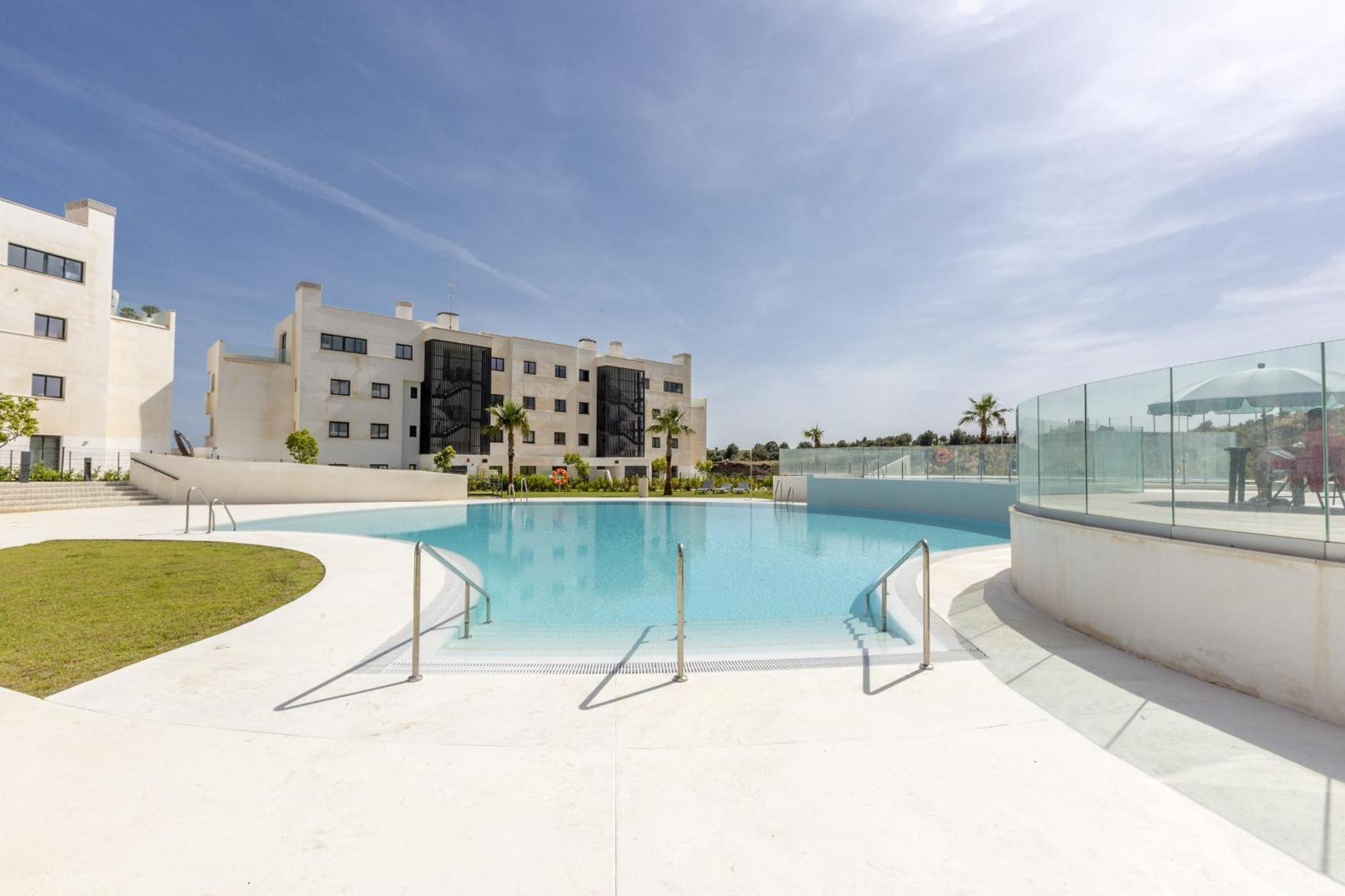Appartement Vivi Homes - Panorama Pool, Golf, Terrace & Sea View *
