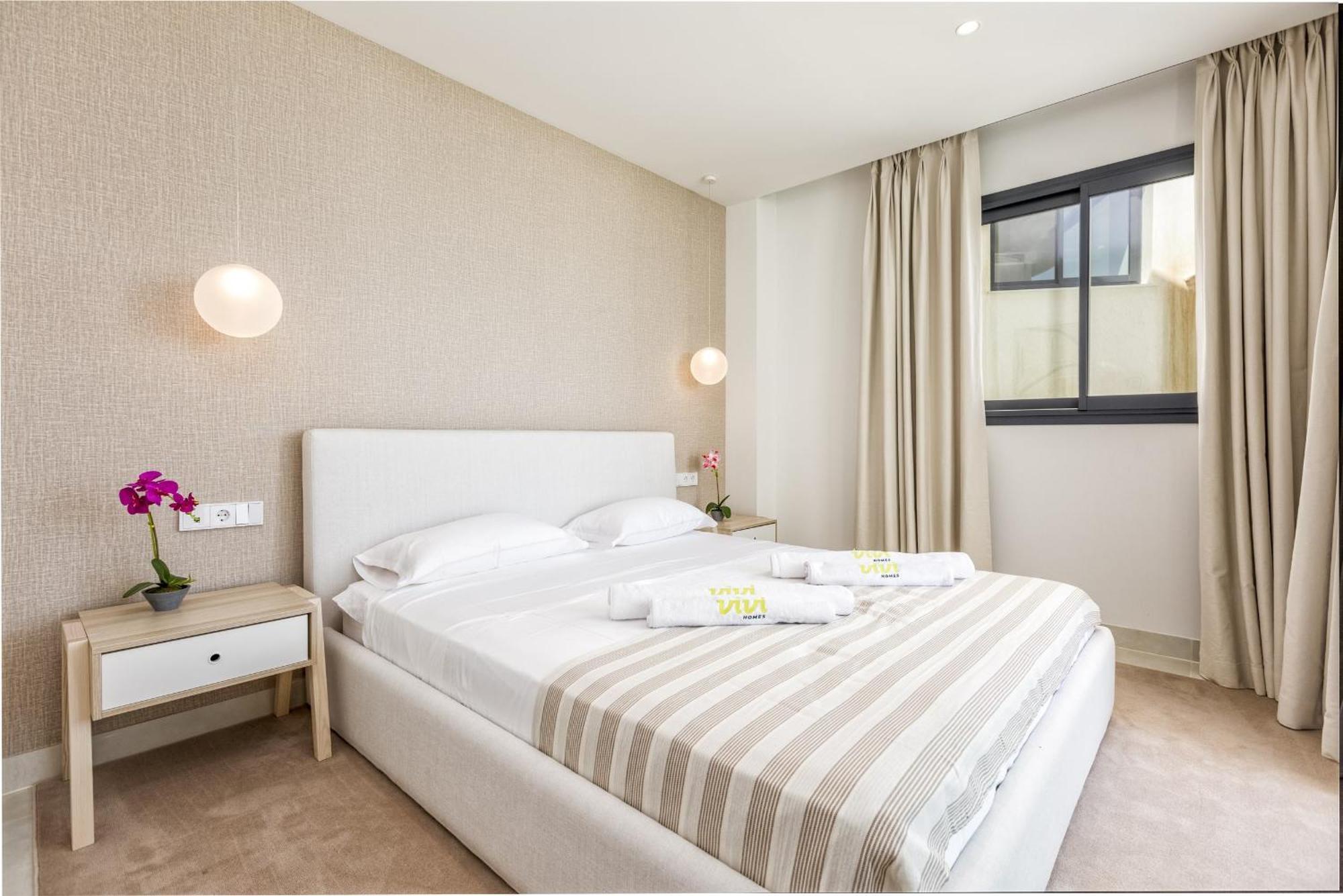 Vivi Homes - Panorama Pool, Golf, Terrace & Sea View Fuengirola