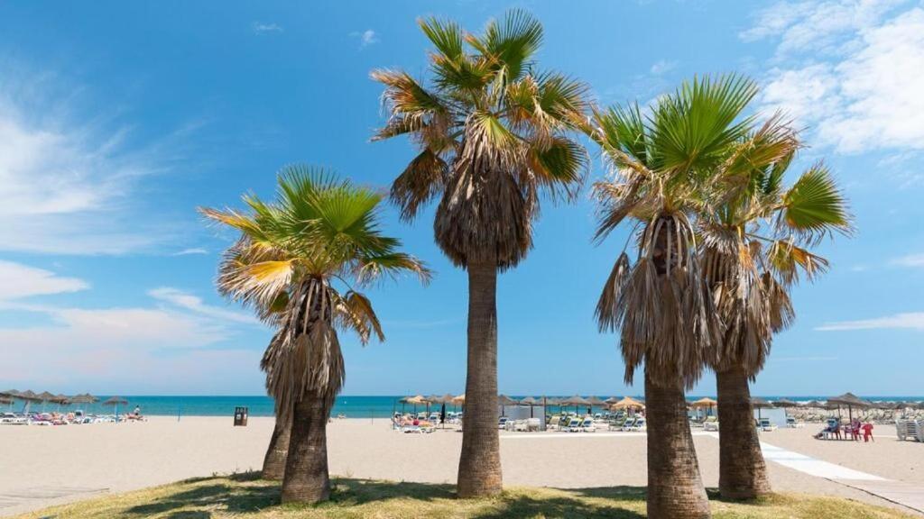 Beautiful Coastal 3-bedroom - 1 Minute Away From Fuengirola