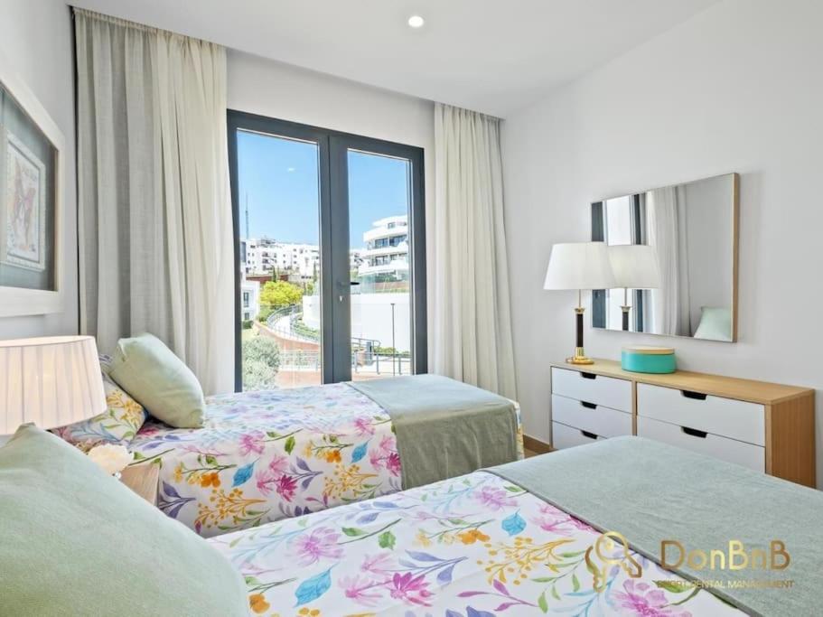 Luxury Flat In Higueron West *