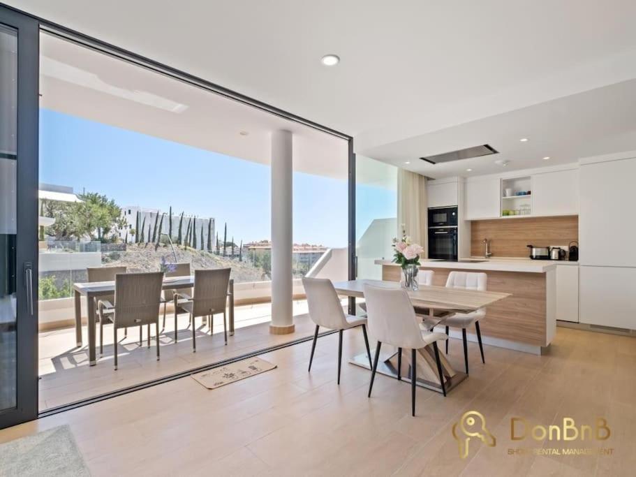 Luxury Flat In Higueron West *