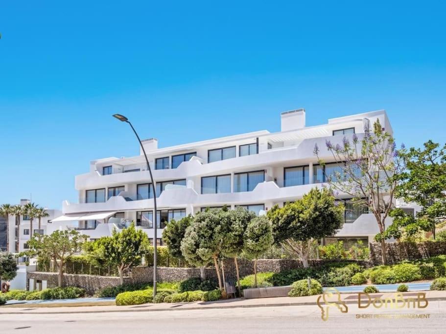 Luxury Flat In Higueron West *