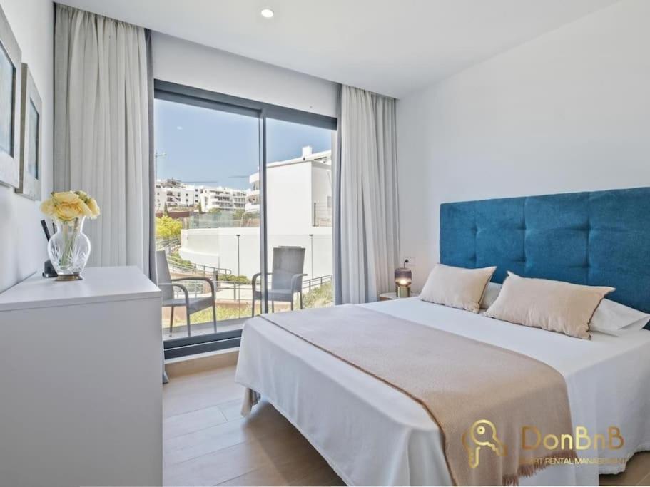 Luxury Flat In Higueron West