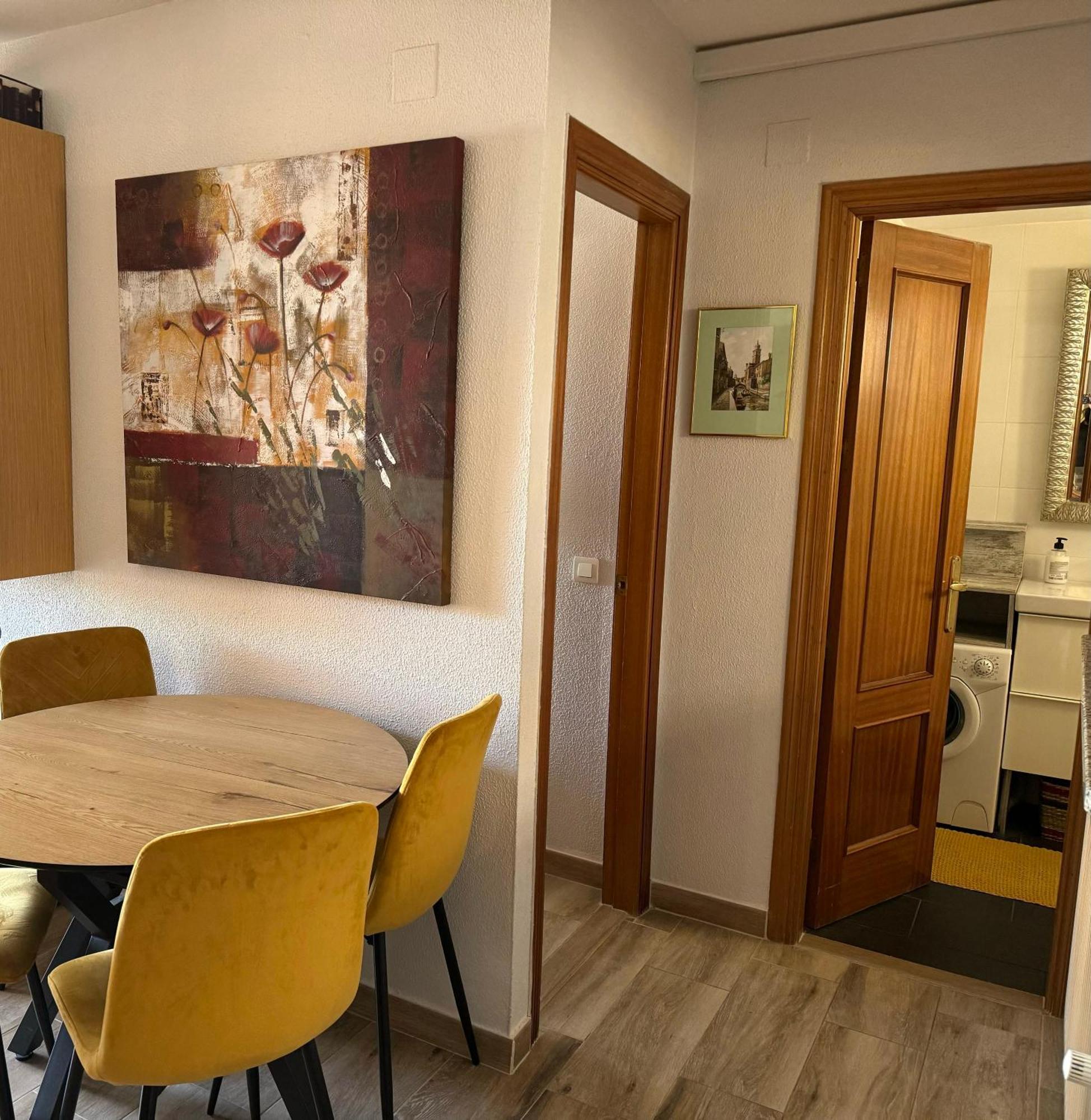 Cozy Near Boliches Apartamento *
