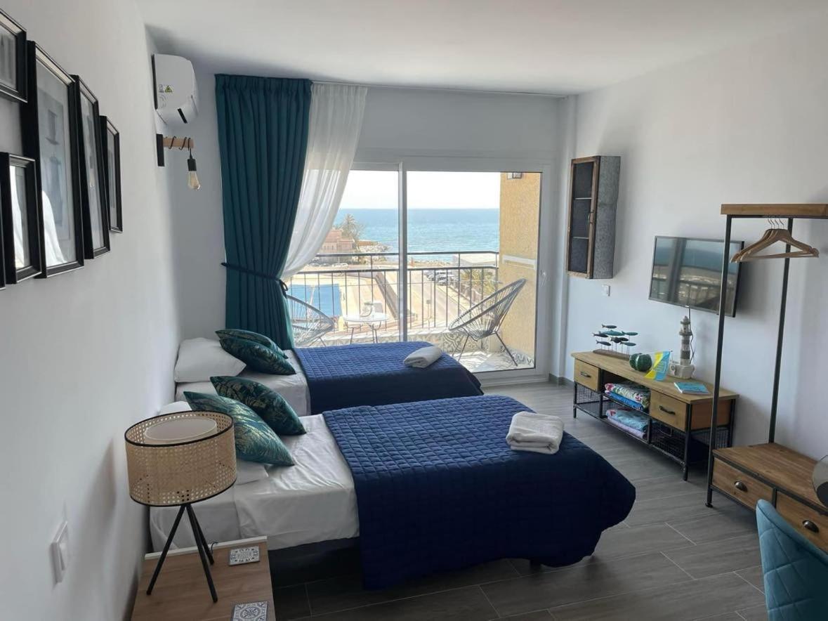 Apartment Frontline Seaview Apartment, Paseo Maritimo 33, Perla 6, Fuengirola, Malaga, Spain