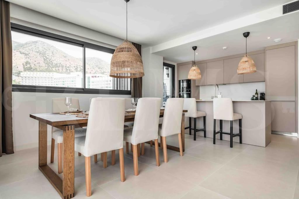 Lovely View With Private Jacuzzi & Terrace, Pool And Parking By Rems Apartment Fuengirola