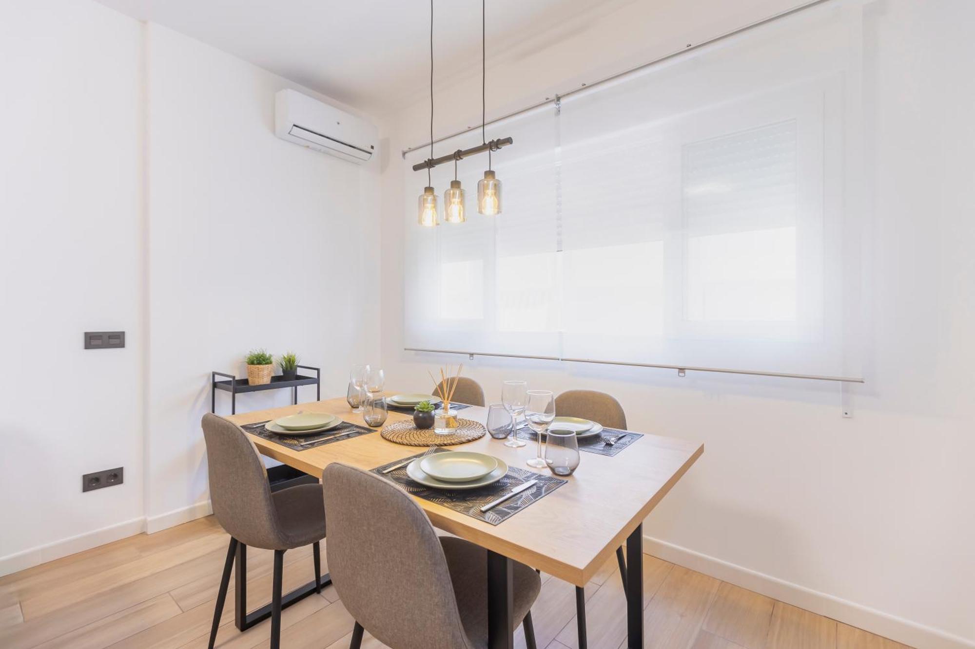 Fully Renovated In The Heart Of Fuengirola, 2 Min Walk To The Fuengirola