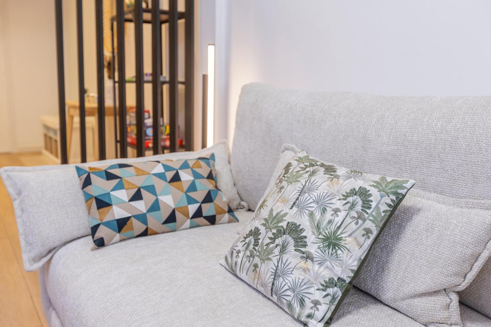 Fully Renovated In The Heart Of Fuengirola, 2 Min Walk To The Huoneisto *