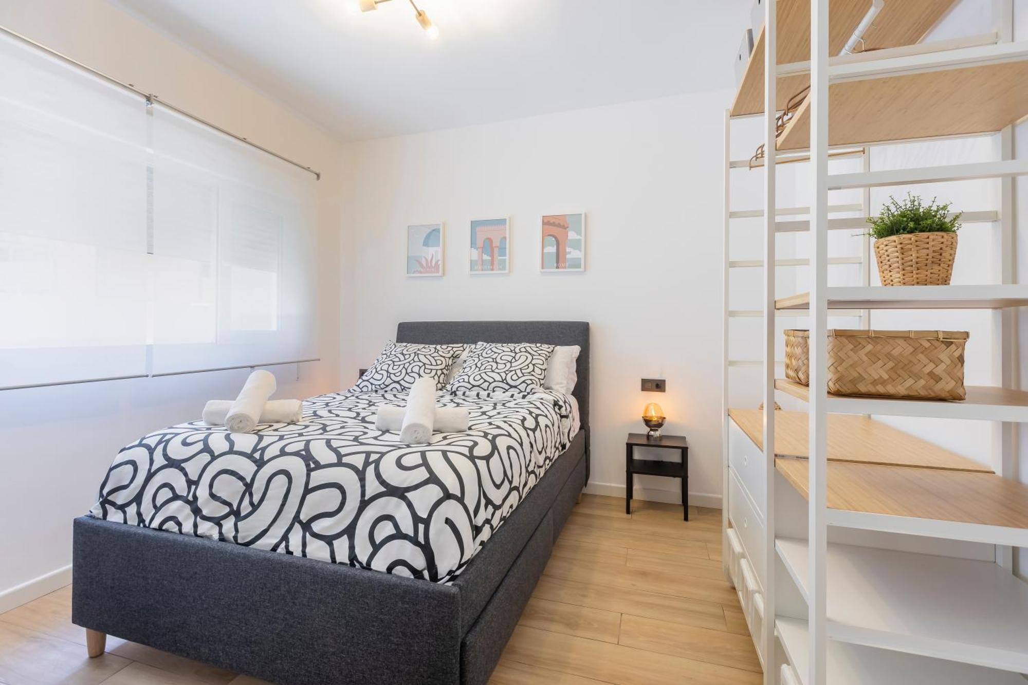 Huoneisto Fully Renovated In The Heart Of Fuengirola, 2 Min Walk To The Fuengirola