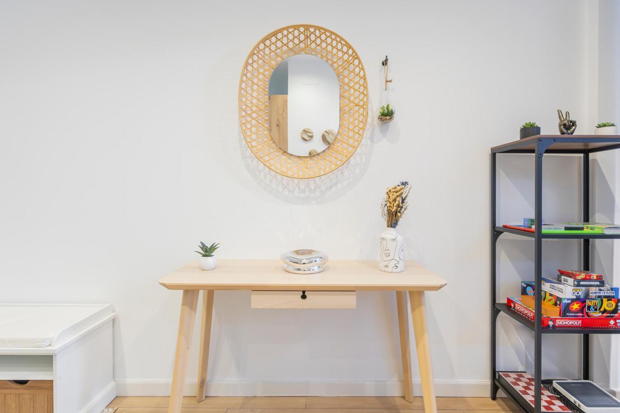 Fully Renovated In The Heart Of Fuengirola, 2 Min Walk To The Huoneisto *