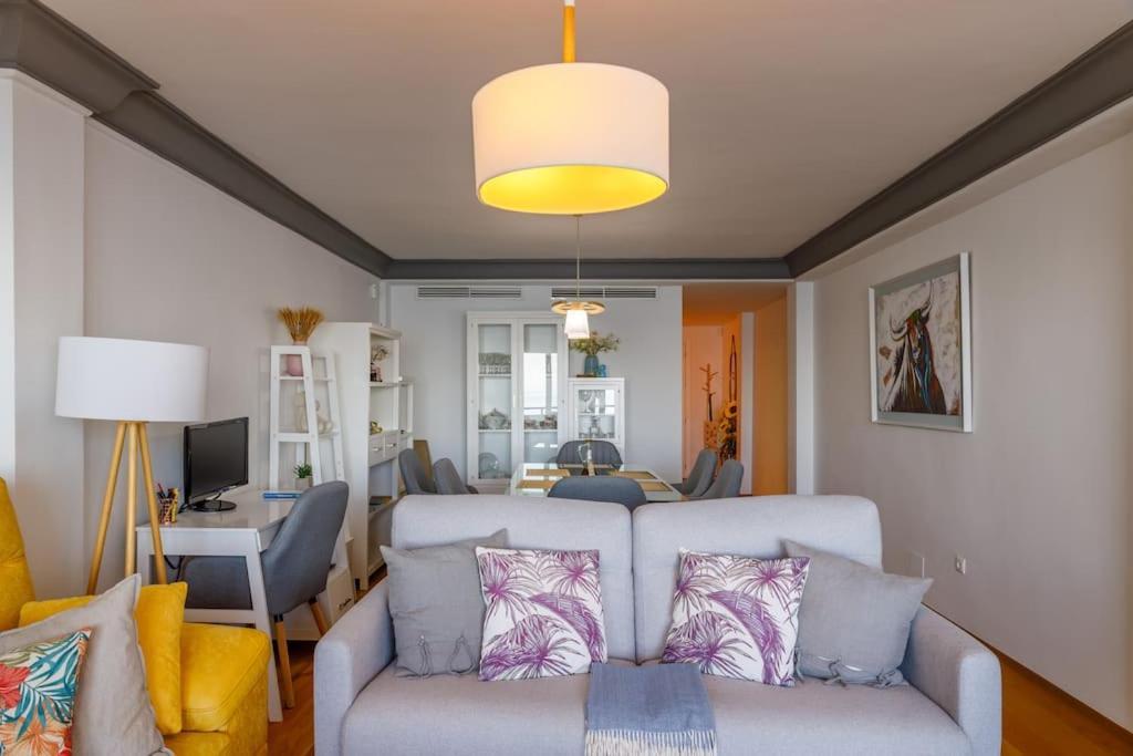 Astonishing Views By The Sea Apartamento Fuengirola