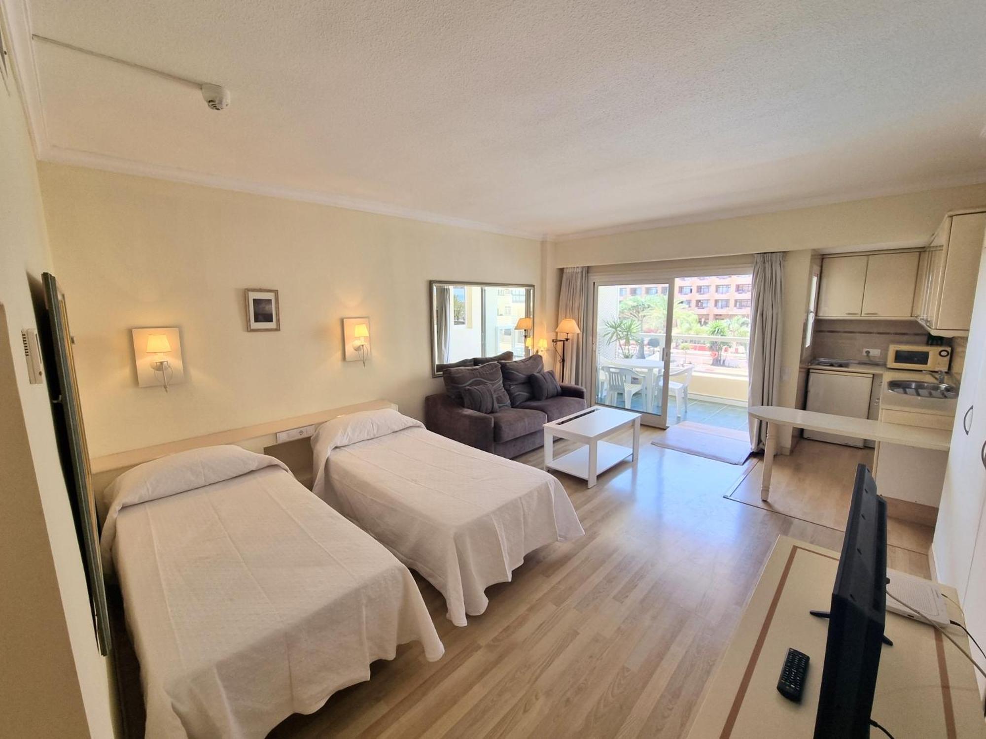 Apartment Pyr And Pool I