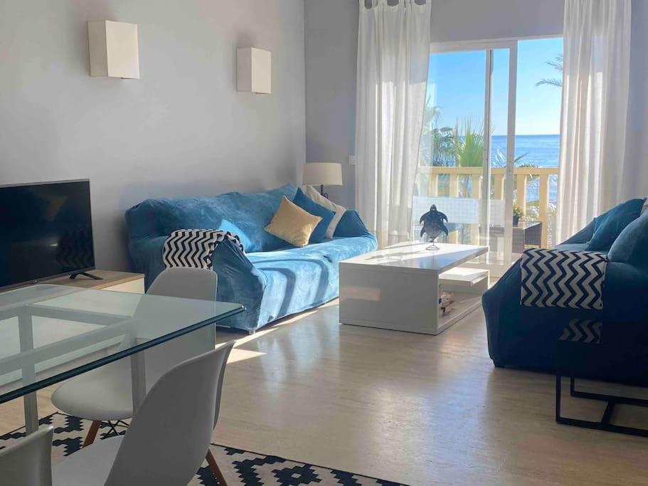 Huoneisto Sea Frontline Stylish House Fuengirola