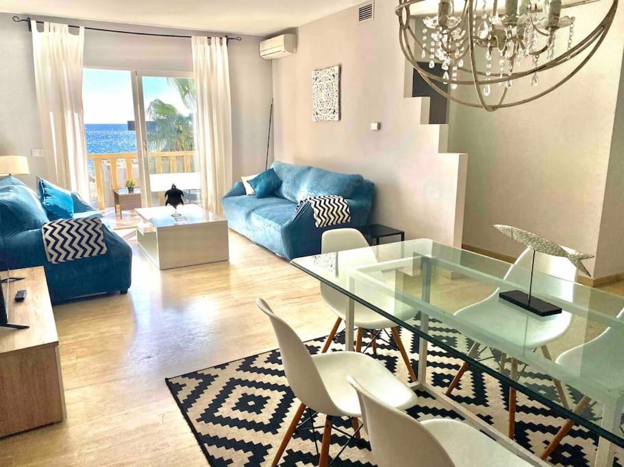 Sea Frontline Stylish House