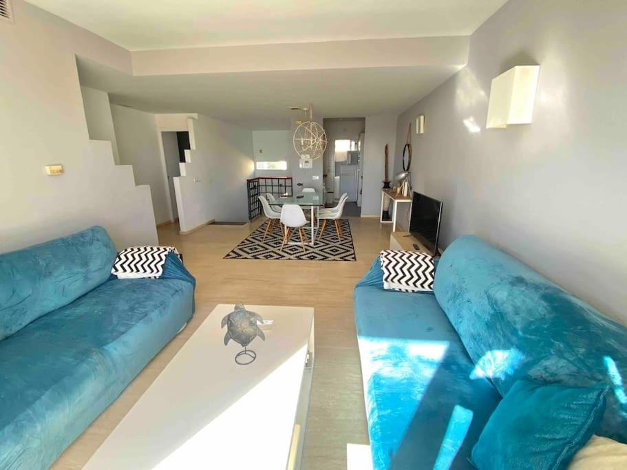 Sea Frontline Stylish House *