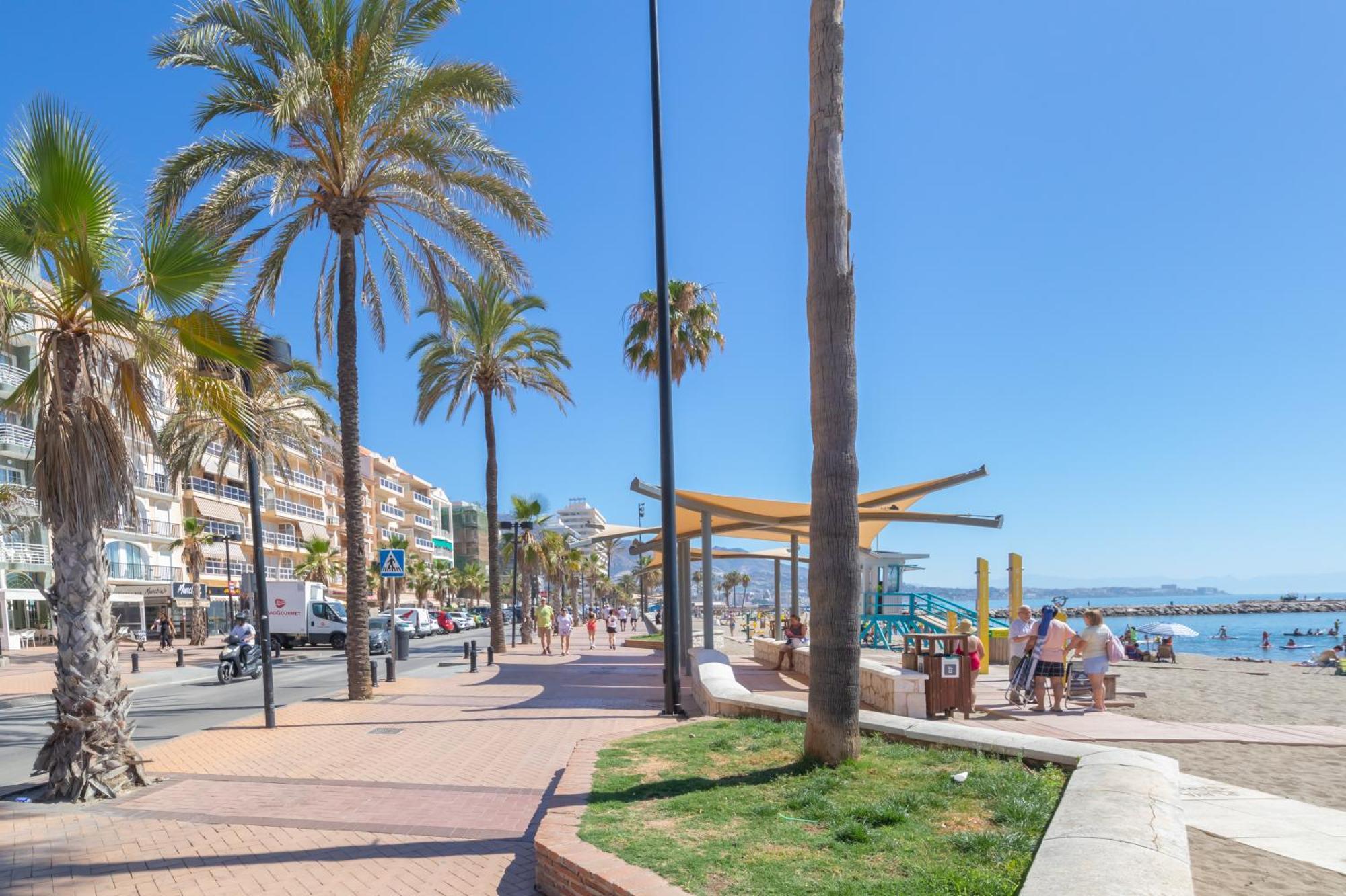 Apartment Beautiful & Fully Renovated 2bd - In Center - 20 Meters From Fuengirola