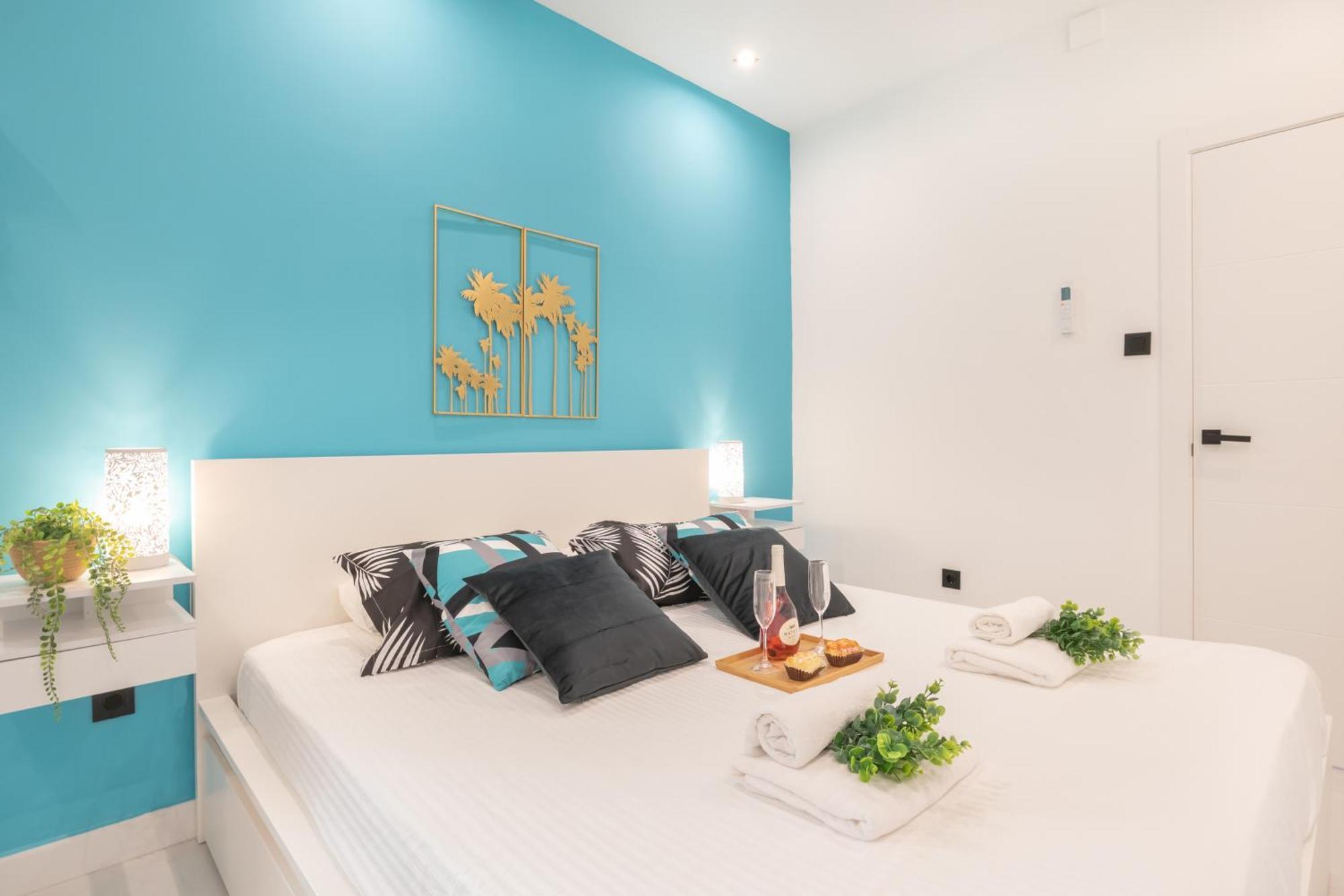 Beautiful & Fully Renovated 2bd - In Center - 20 Meters From Fuengirola