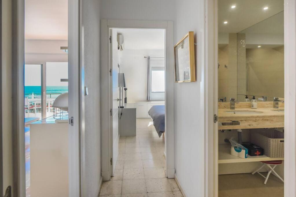 Apartment Over The Sea Amazing Views Beachfront *