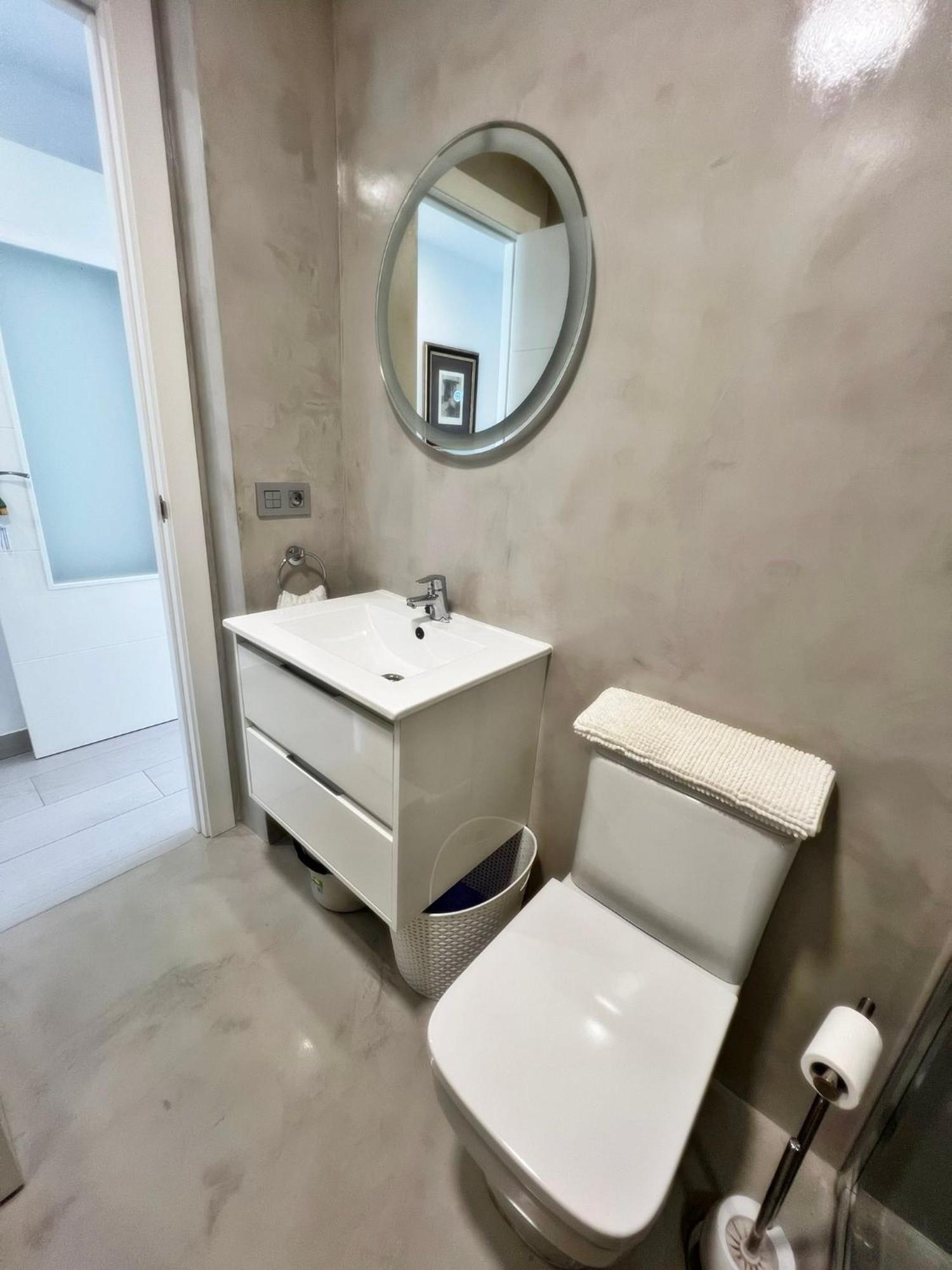 Luxury And New With Pool