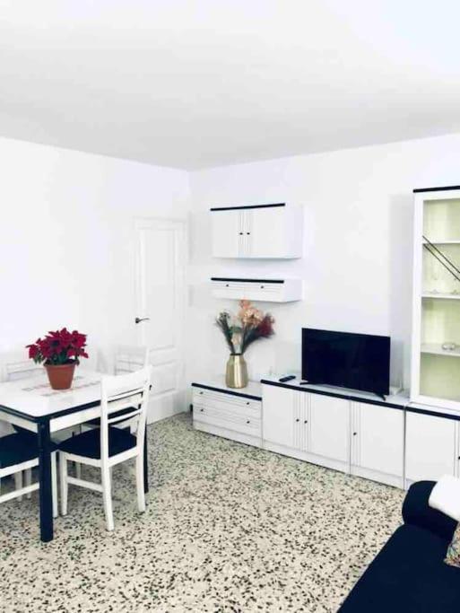 Apartment 3 Bedrooms Flat-fuengirola Center-2 Min From Fuengirola