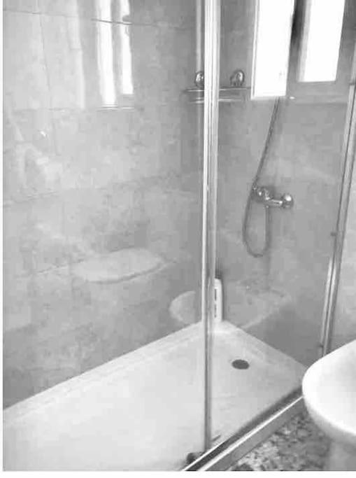 3 Bedrooms Flat-fuengirola Center-2 Min From *