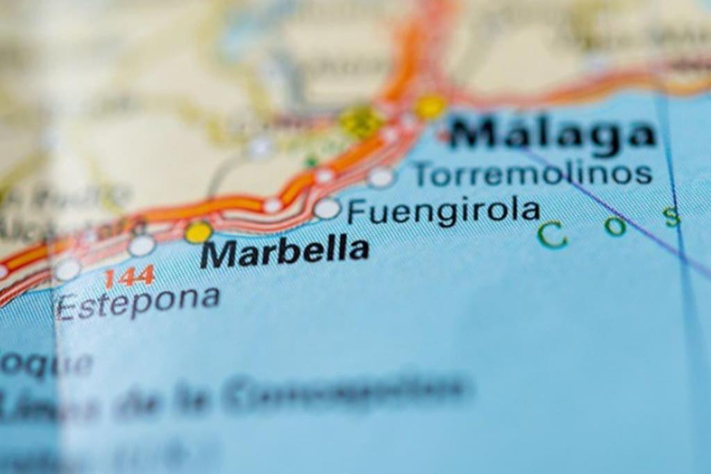 Apartment 3 Bedrooms Flat-fuengirola Center-2 Min From