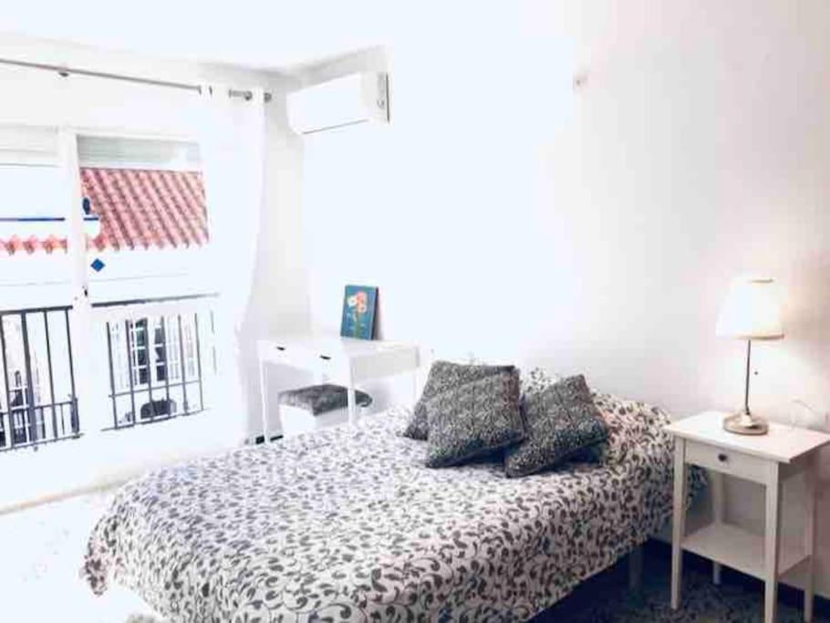 3 Bedrooms Flat-fuengirola Center-2 Min From *