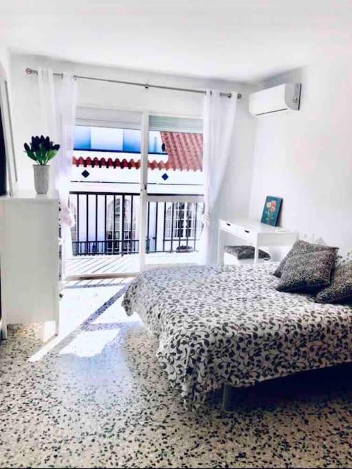 3 Bedrooms Flat-fuengirola Center-2 Min From * Fuengirola