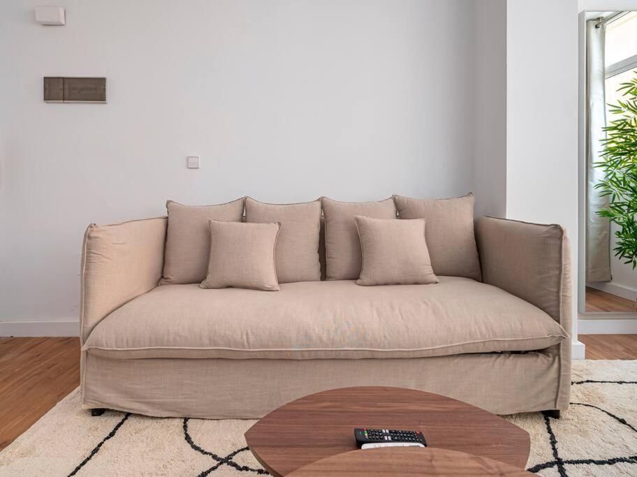 Cozy In With Views Apartment *