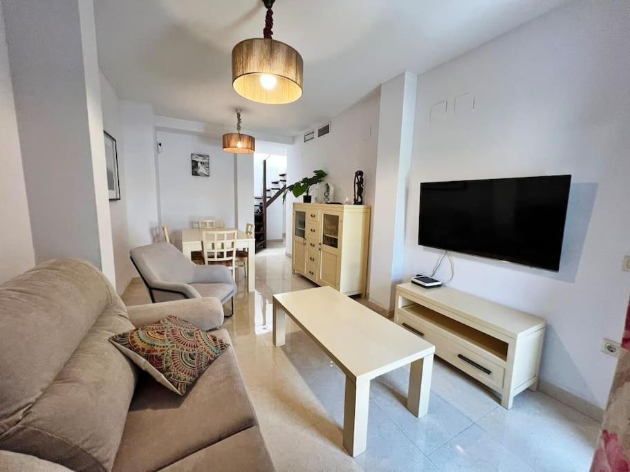 Nuevo Y Exclusivo Atico De Playa Apartamento Fuengirola