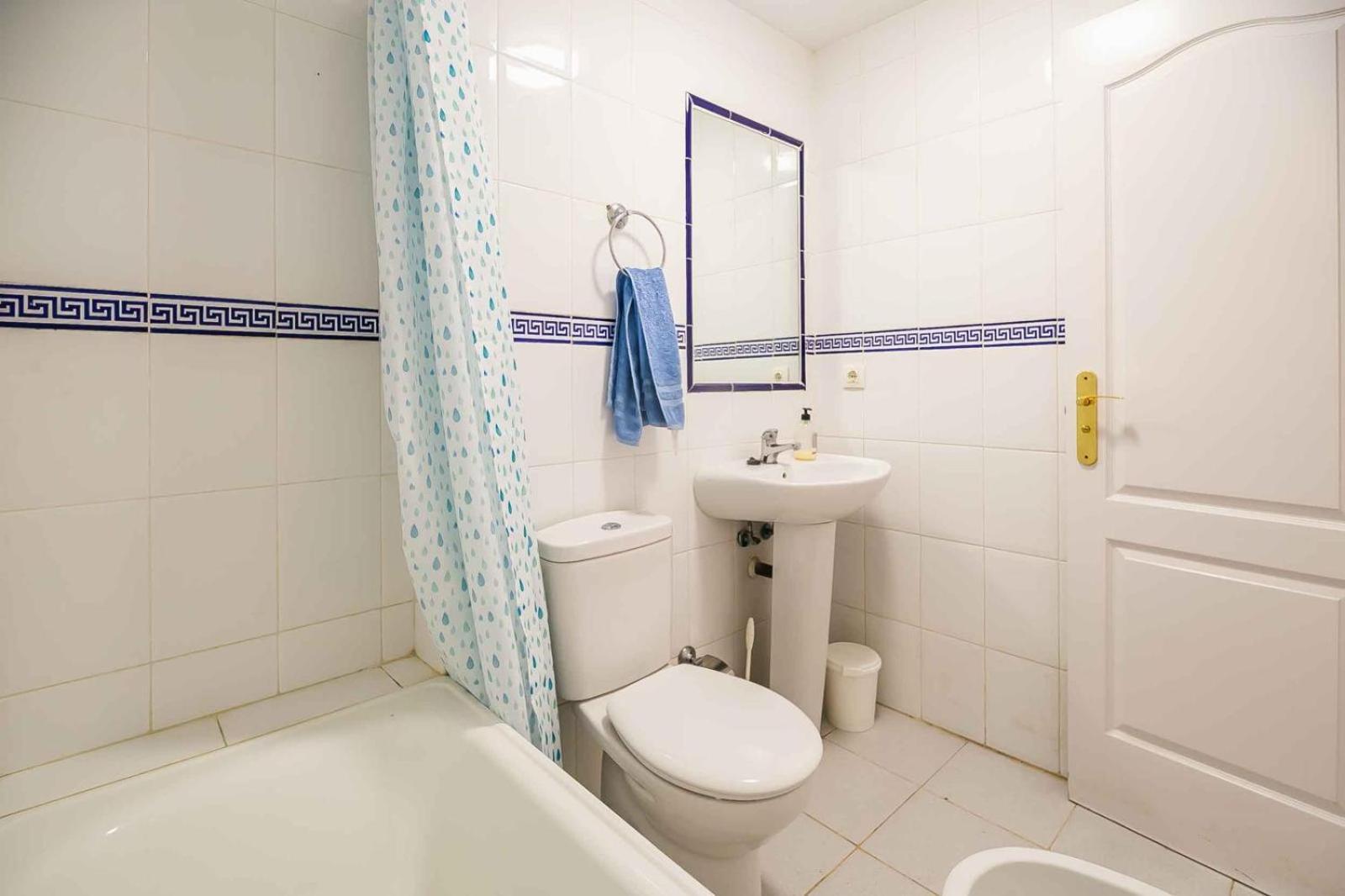 Apartment Charming 3-bed In Fuengirola