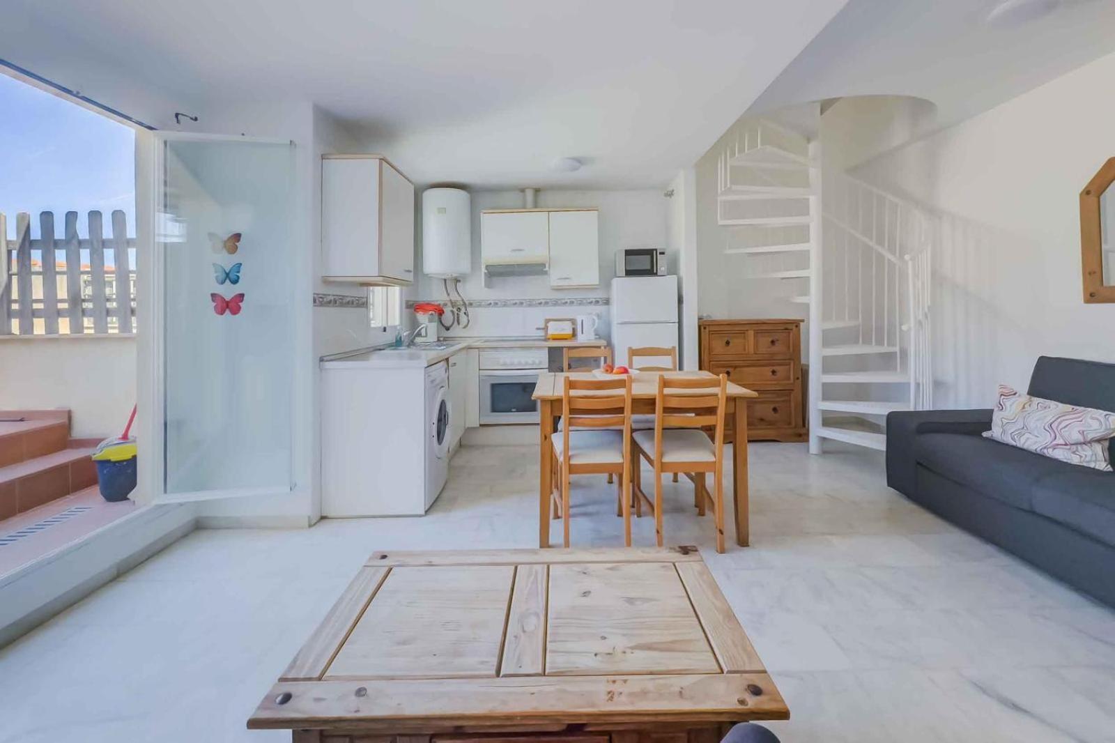 Apartment Charming 3-bed In *