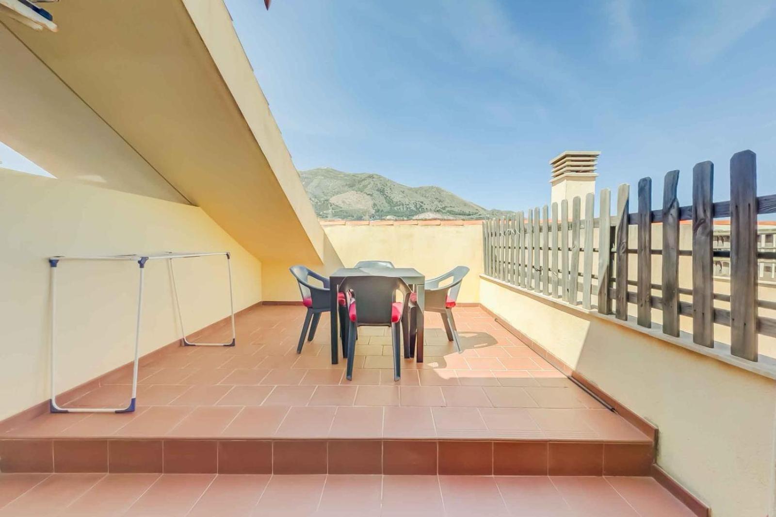 Charming 3-bed In Fuengirola