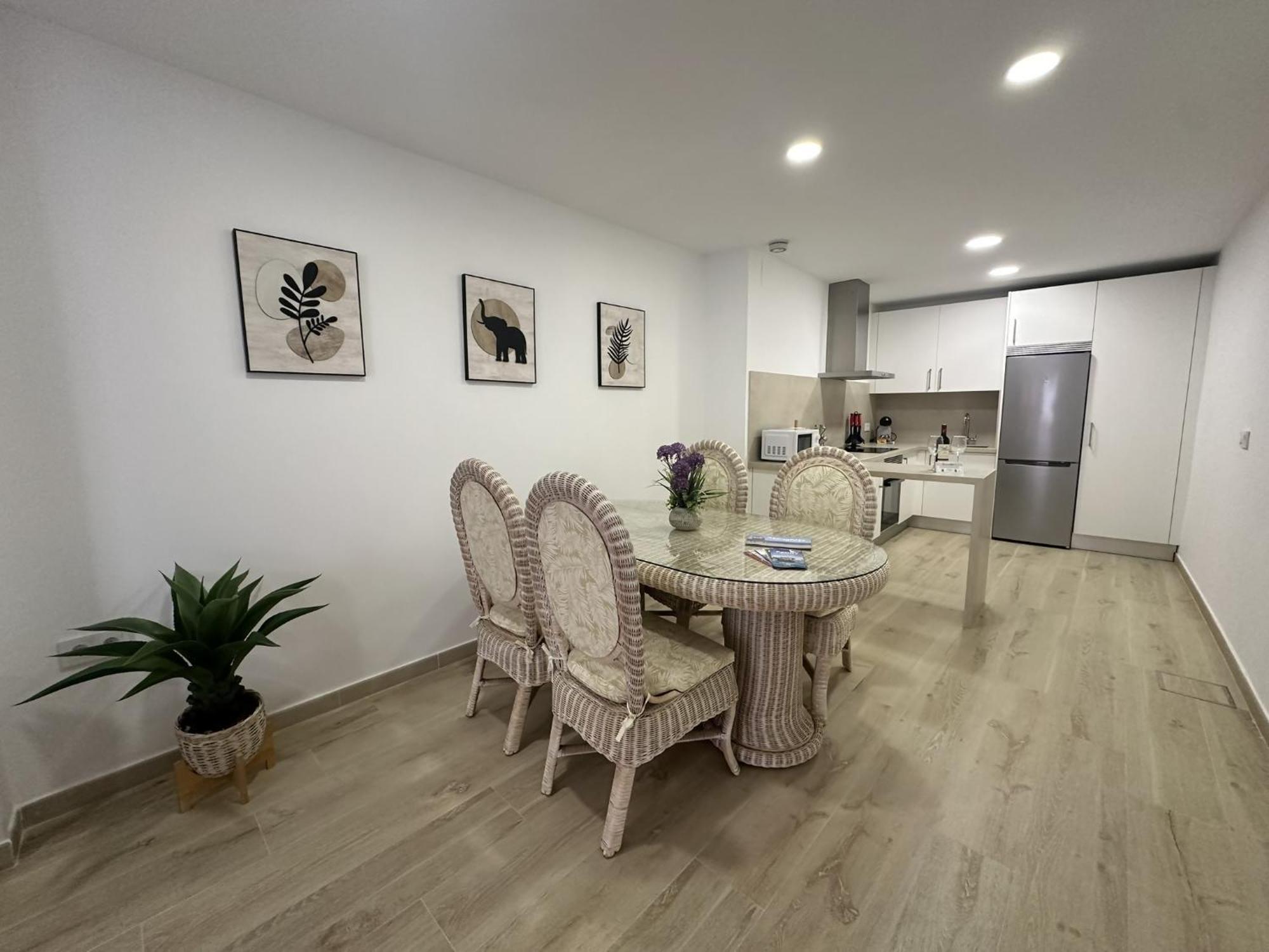 A 100 Metros De La Playa En Apartamento