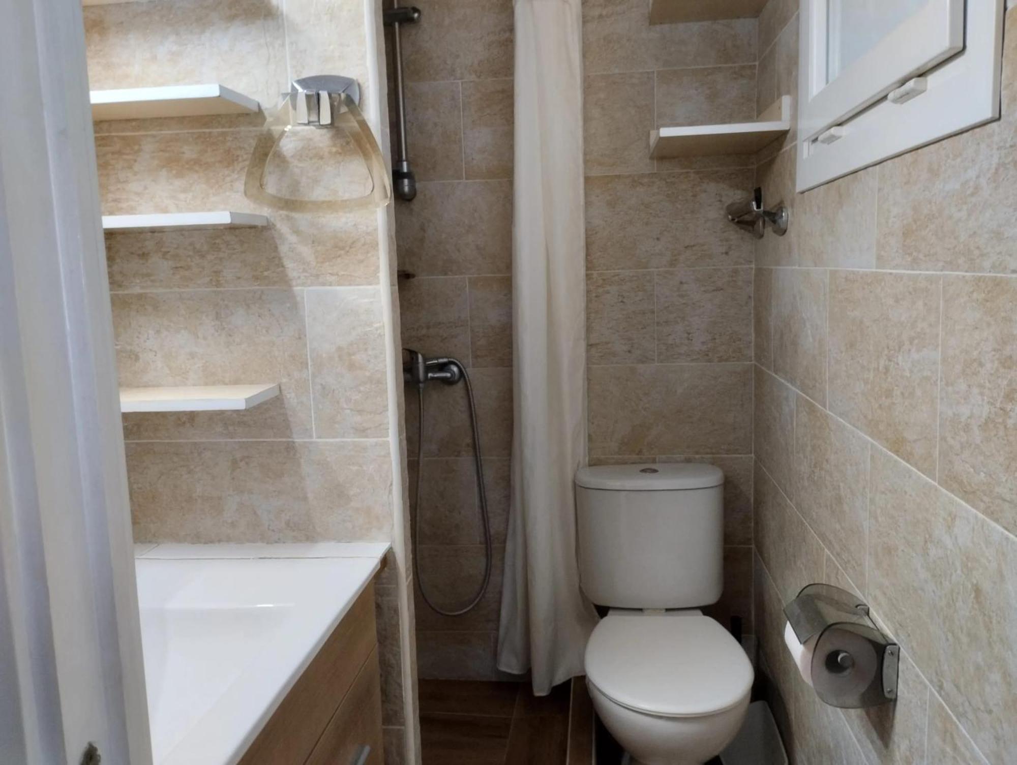 Spacious With Sea And Mountain Views In 95m² Fuengirola