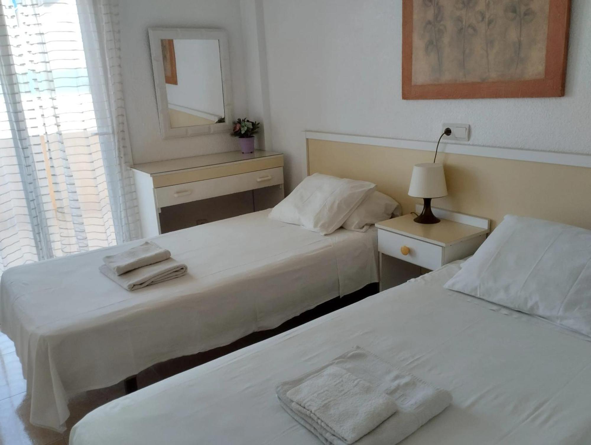 Apartment Spacious With Sea And Mountain Views In 95m² Fuengirola