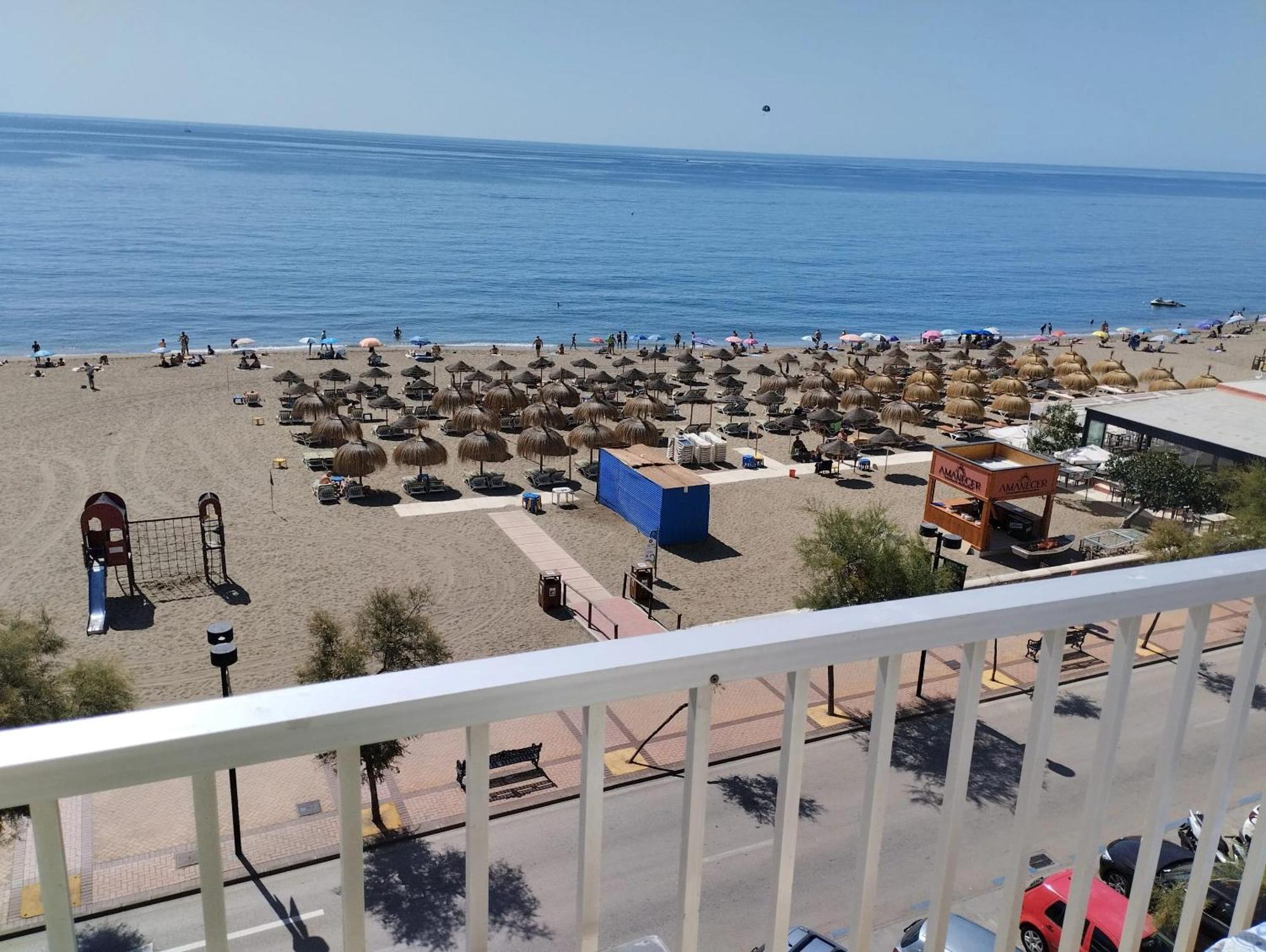 Apartment Spacious With Sea And Mountain Views In 95m² *