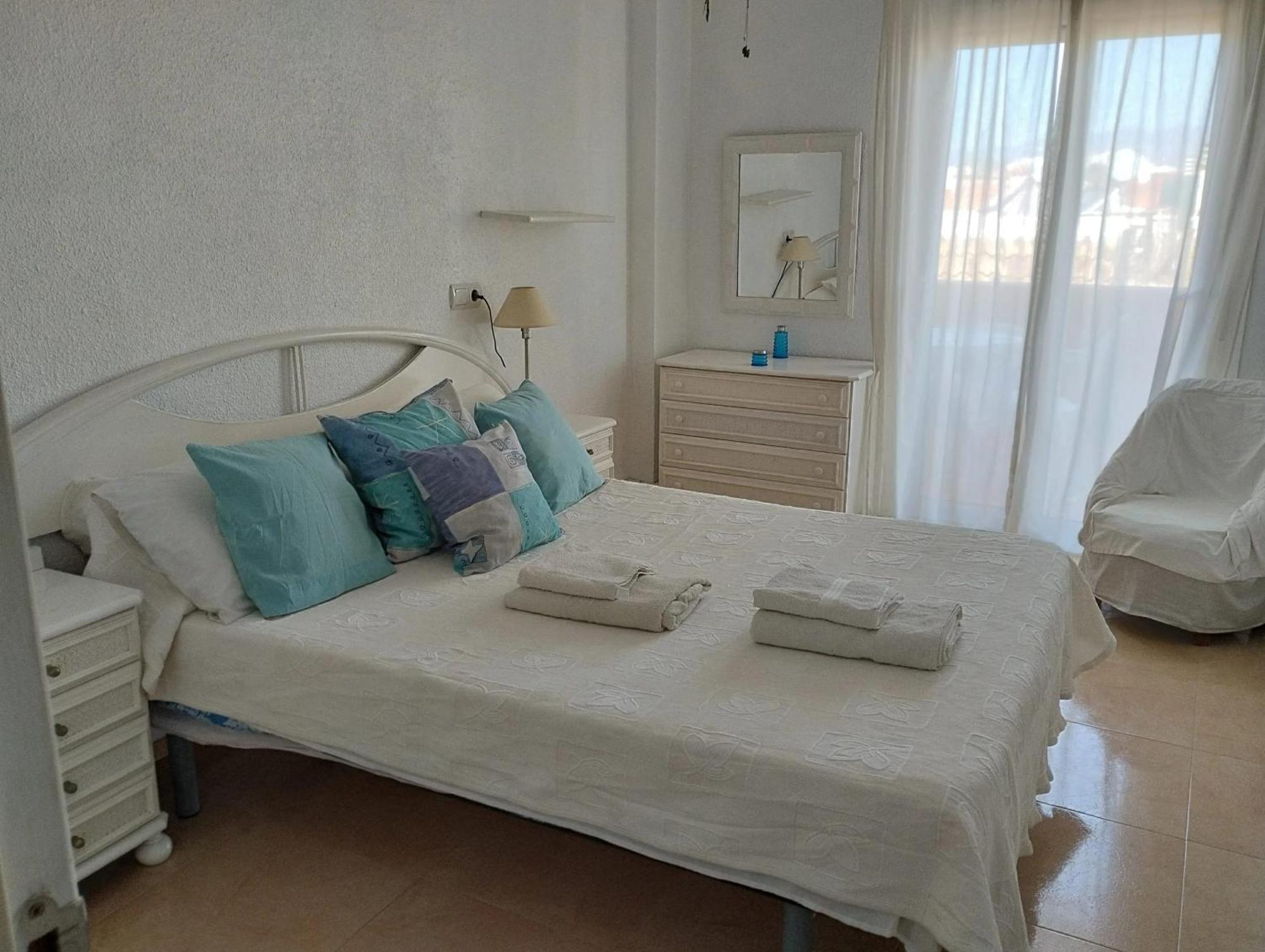 Spacious With Sea And Mountain Views In 95m² Apartment Fuengirola