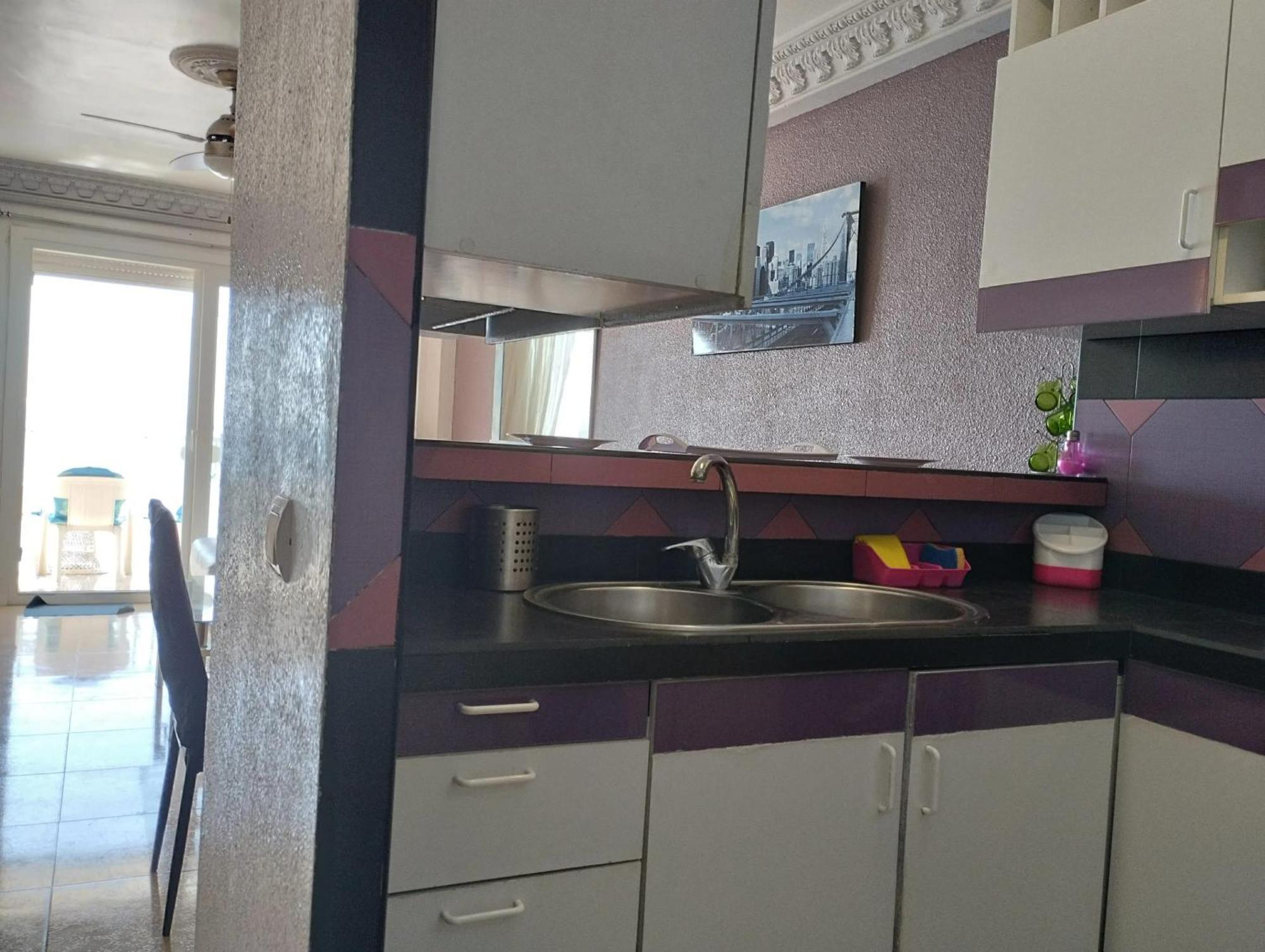 Apartment Spacious With Sea And Mountain Views In 95m²